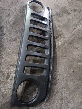 68091526AA Chrysler решітка радіатора треснута 68091526AA фото