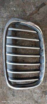 51117383365 BMW Решетка радиатора левая 51117383365 фото